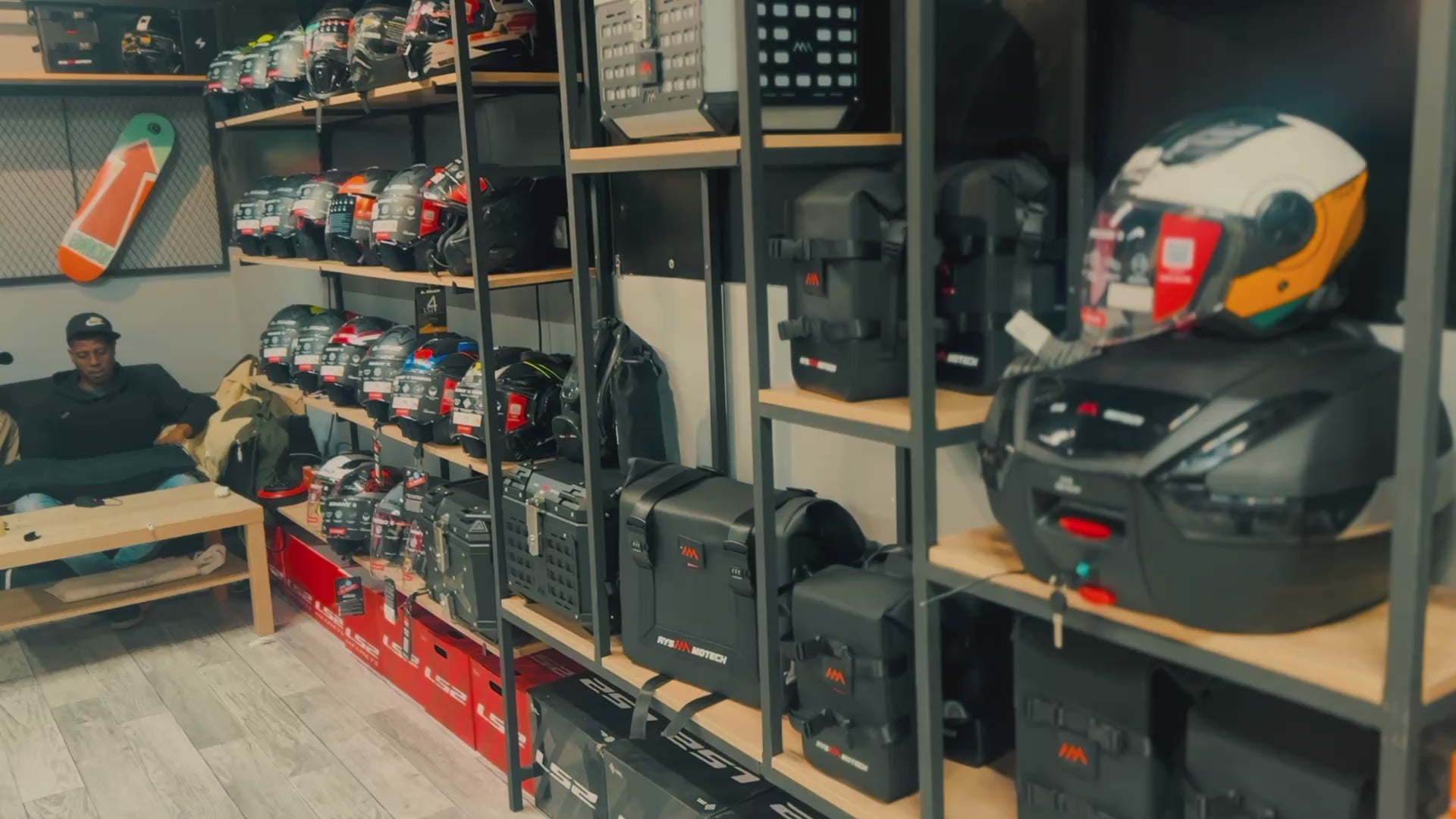 Charger la vidéo : 